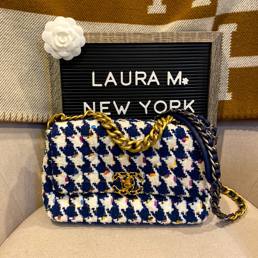 CHANEL Navy White Multicolor Houndstooth Tweed Shoulder Bag with Gold Hardware - Picture 1 of 15